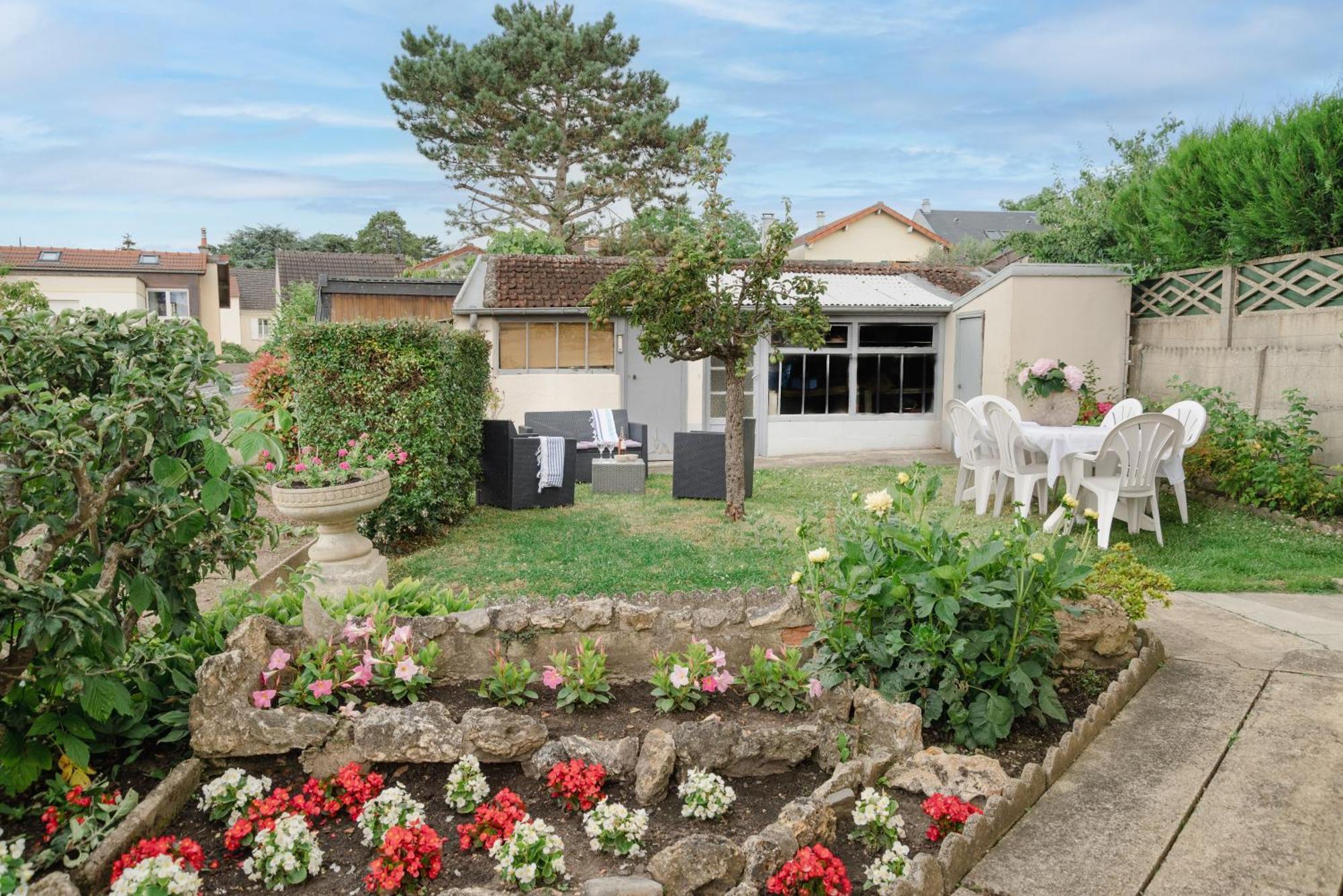 5 Min Chateau Charmante Maison Et Son Jardin Prive Versailles Exterior photo